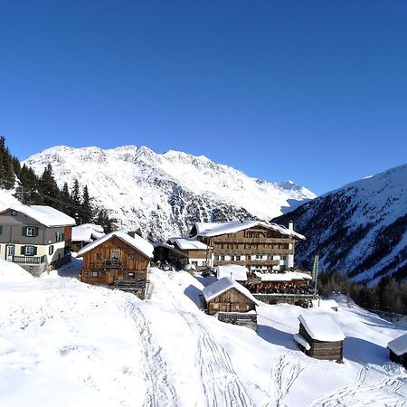 Hotel Silbertal - Almhuetten Зёльден Номер фото